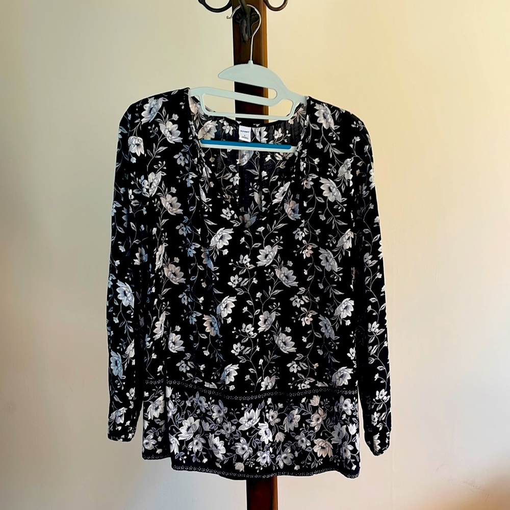 Old Navy Blouse Size Small
